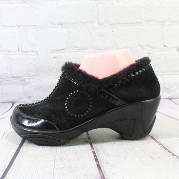 J-41 Adventure Crew Shoes - J-41 Adventure Crew Black Suede Faux Fur Lined Heeled Clog Shoe Size 8 M